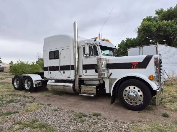 2001 379 Peterbilt