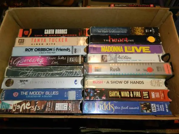 VHS ROCK AND COUNTRY CONCERTS