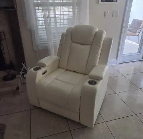 Couch set