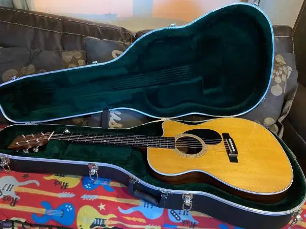 Martin OMC-28e (2016)