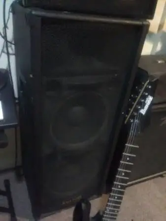 Kustom 300w /215 cab