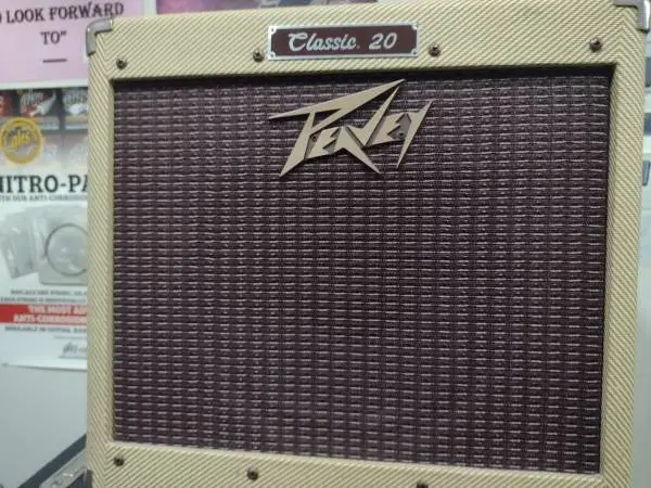 PEAVEY CLASSIC 20 TWEED GUITAR AMPLIFIER - MADE IN USA