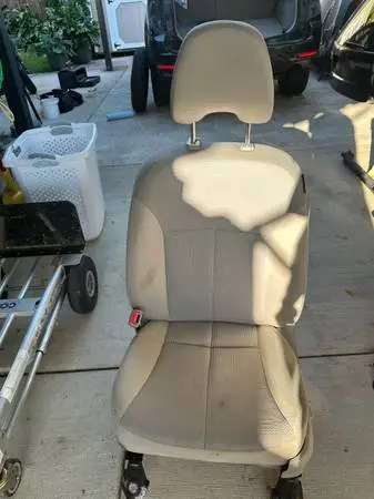 Bucket seat