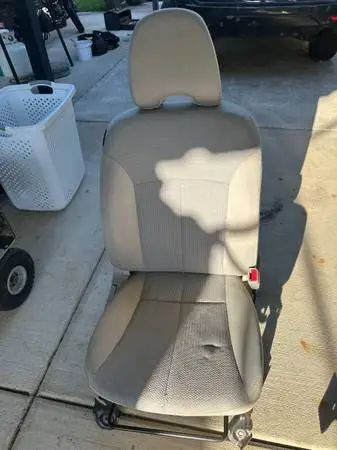 Bucket seat