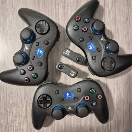 Logitech Cordless Action Controller for PS1 PS2 PlayStation 1 and 2