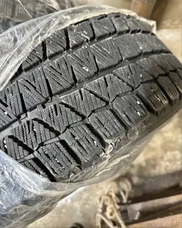 225/45R17 x 2 Bridgestone Blizzak 17 tires