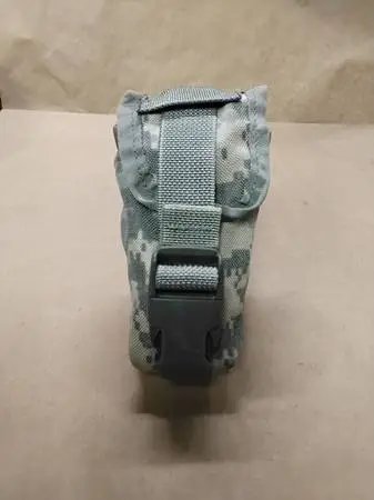 Genuine USGI Moller II Flashbang Grenade Pouch ( UCP) ACU Digital Used $5