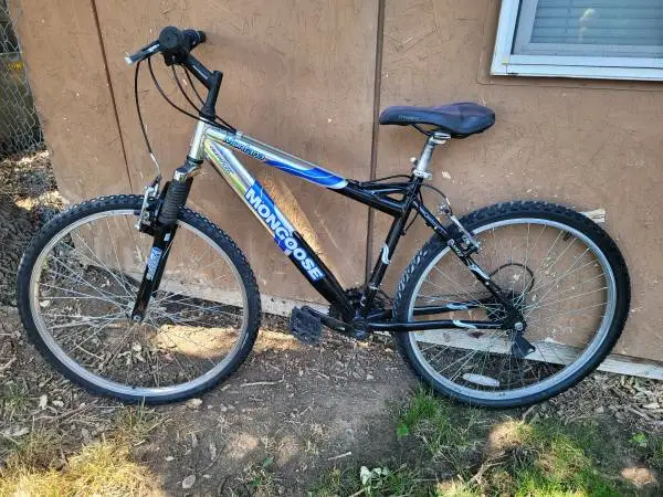 Mongoose Montana 21 Speed Front Suspension Mountain Bike