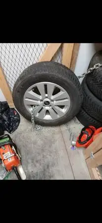 225/65/R17 2016 Subaru summer tires on rims
