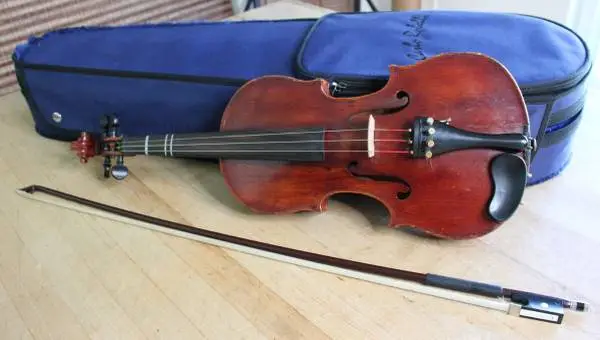 Antique German‑Made Violin for William Lewis and Son, Chicago