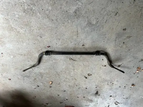 2005 Nissan Frontier Sway Bar