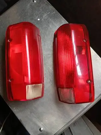 Tail Lights for 91-97 F 150-350