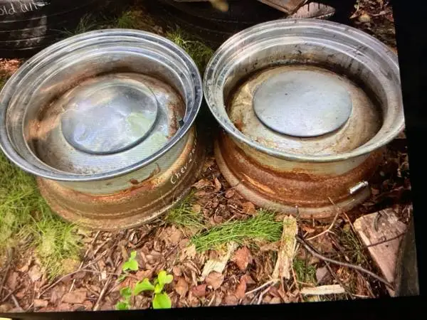 2-8x15” 5 hole Classic Chevy wheels;They were on a Chevy 2wd pickup;They also