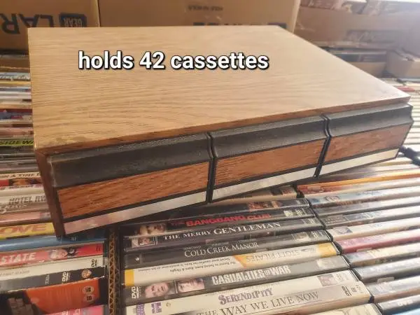 Cassette tapes case