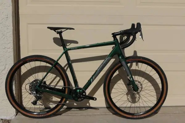 Like new 2023 Bombtrack Hook EXT carbon Gravel Bike 54cm Medium