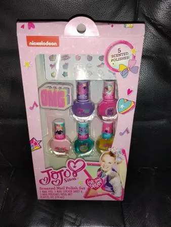 JoJo Siwa Scented Nail Polish Set! Brand New!