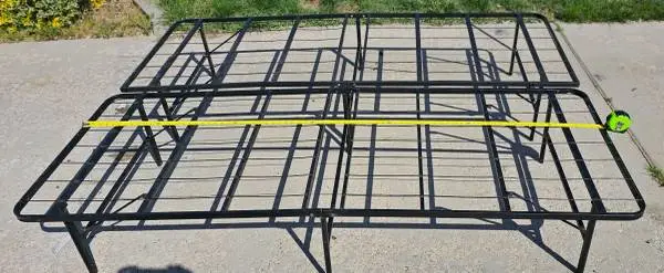 Queen size platform frame metal