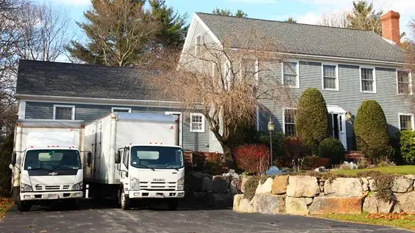 Moving-Scheduling Nov Dec Skilled Labor-Handyman-Light Carpentry