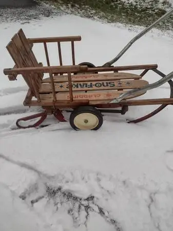 Toddler push/pull Gladding Snoflake sled