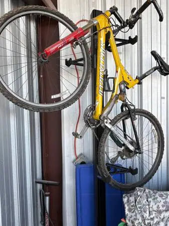 Multiple freestanding bike rack