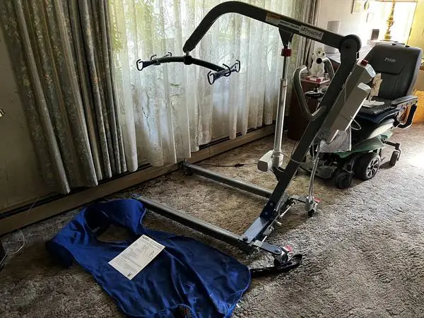 Protekt 500 Electric Patient Lift 500 lb capacity with two slings