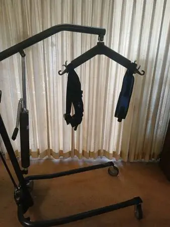 Drive Hydraulic Patient Lift with Slings