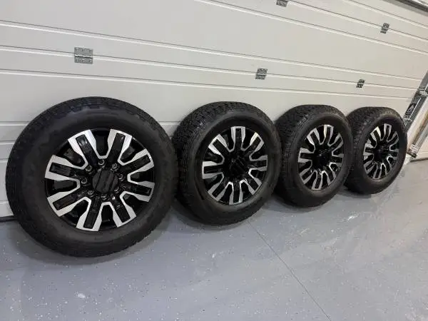 2026 Denali Ultimate 2500hd 20 inch OEM wheels and tires