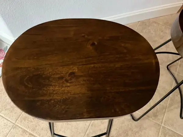 Bar stool