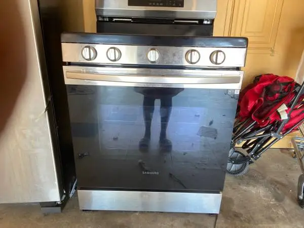 Gas stove good condition like new