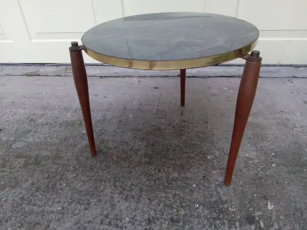 MCM END TABLE OR ACCENT TABLE