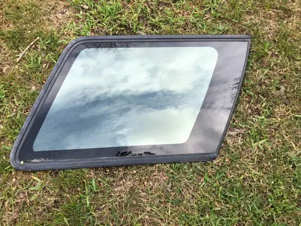 1996 Ford Explorer Sport Passenger Side Rear Quarter Window