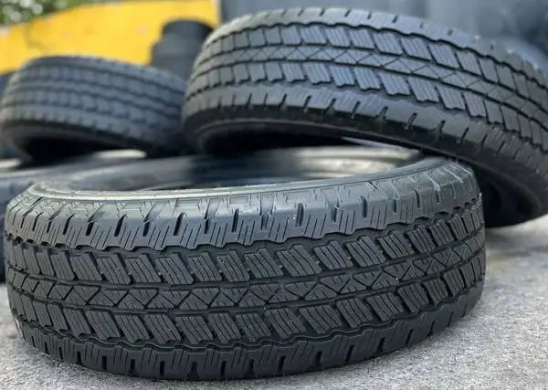 255 70 18 BRIDGESTONE DUELER AT 2021