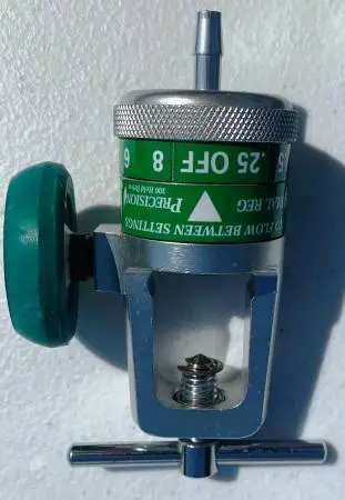 Precision Medical EasyDial Reg Oxygen Regulator 168708D 0 lpm to 8 lpm