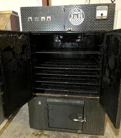 Est. 2024 J&R Mfg Smoke-Master 250RFS Smoker RTR# 6053525-01