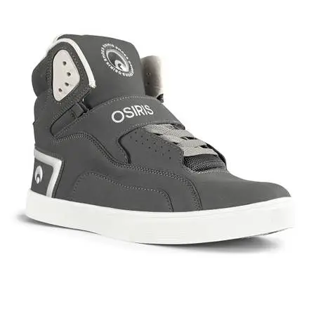 Tennis shoes... Shoes...skate...tennis shoes...😊