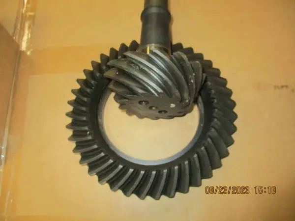 Ring & Pinion gm 8.5 ten bolt