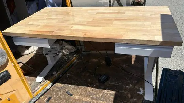 Electric adjustable height Uplifting Standing Desk butcher block top L60”*W30