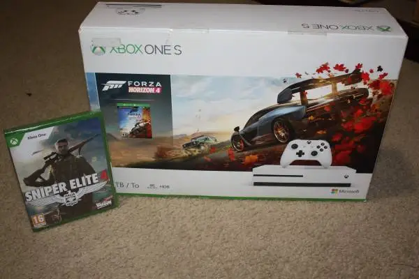 New XboX One S  Sealed w/ Forza Horizon & Sniper Elite