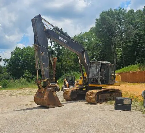 John Deere 160C (Excavator)