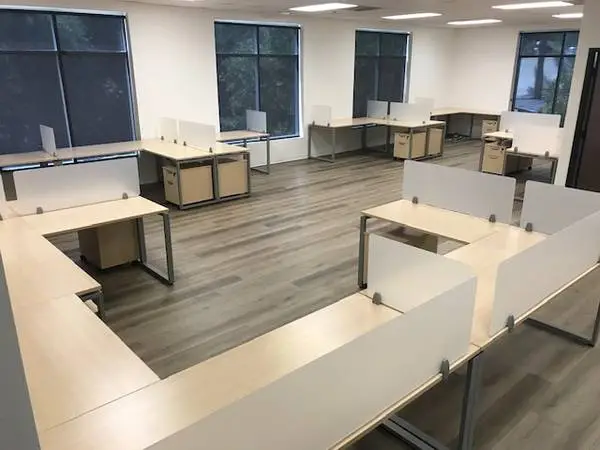 **🏈🏈🏈NEW office furniture,cubicles at 40% off in stock 🏈🏈🏈-009