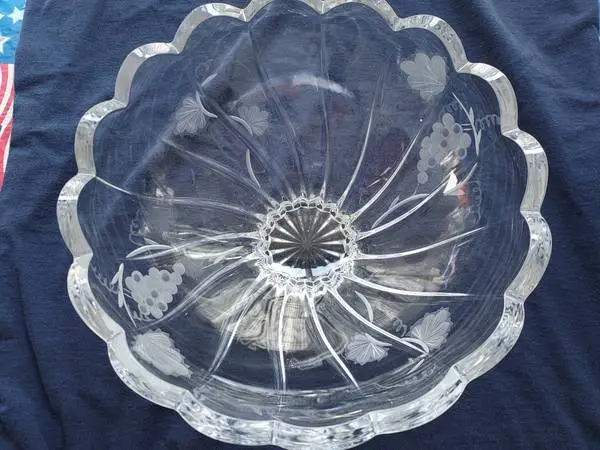 Etched glass bowl - scalloped edge, swirl pattern with flowers, grape,