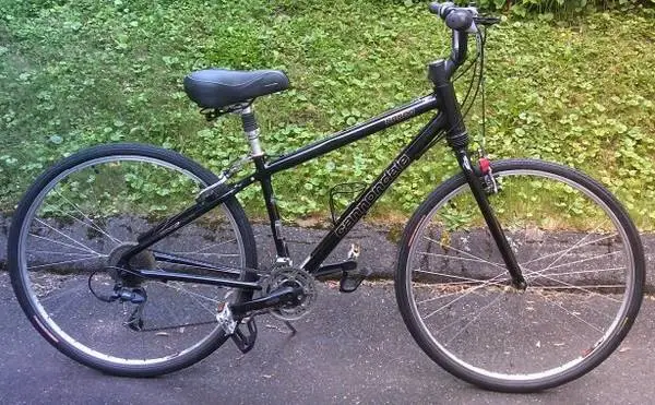 LIKE NEW! CANNONDALE ALUMINUM! - TUNED UP! - NEW TIRES & CABLES!