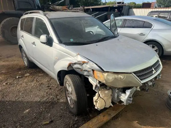 2007 Mitsubishi Outlander  * 3419  *  Parting Out * Parts Only