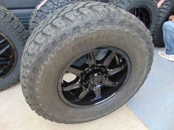 18X9 Gloss Black Gear Rims 305 70 18 Cooper ST Maxx Tires *8X170*+18MM
