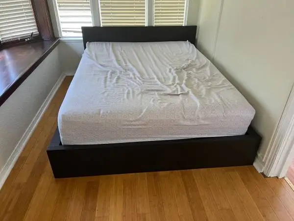 BED , COUCH AND TABLE WITH 2 CHAIRS