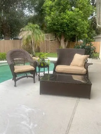 Wicker 4pc Patio Set w/ Premium Lloyd Flanders Loveseat Double Chair