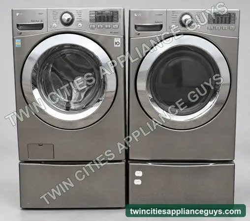 LG 4.5/7.4 Cu Ft Front-Load Washer and Dryer Set with SideKick — $600