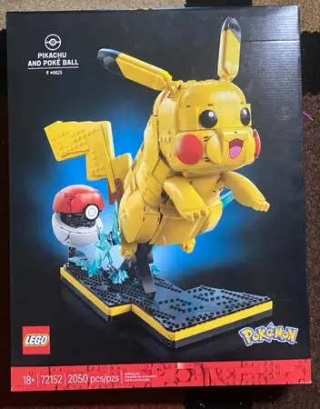 LEGO Pokémon Pikachu and Poké Ball 72152 - SEALED