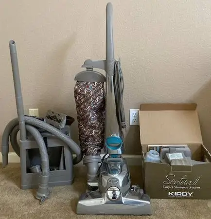 Kirby Sentra 2 Vacuum with all attachments Like New
