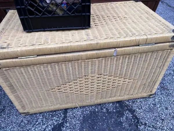 Estate Sale- Outside!